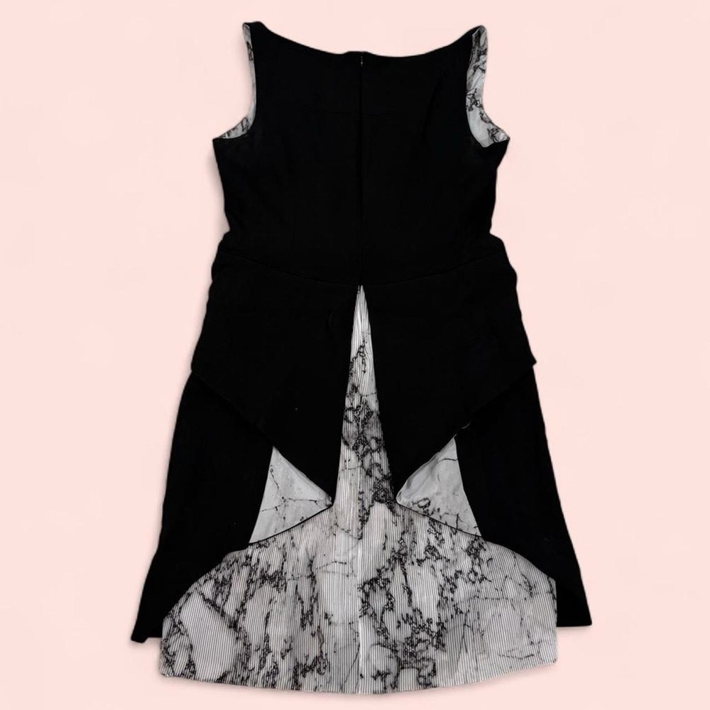 D. Exterior dress peplum peek a boo pleated marble print back - Picture 2 of 4
